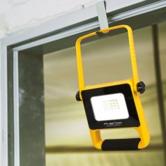   Kinyitható munkalámpa - 10 W LED - akkumulátoros, vízálló