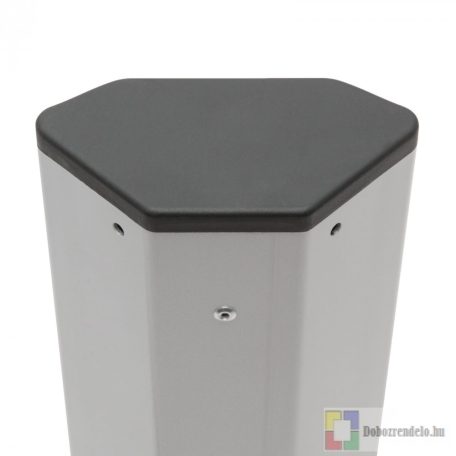 Sarokelosztó 3 x 250V, 16A 2 x USB, 2,1A alumínium ház